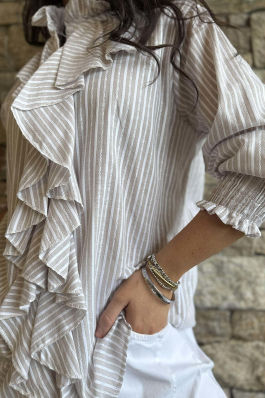 Nantucket Ruffle Blouse Stone